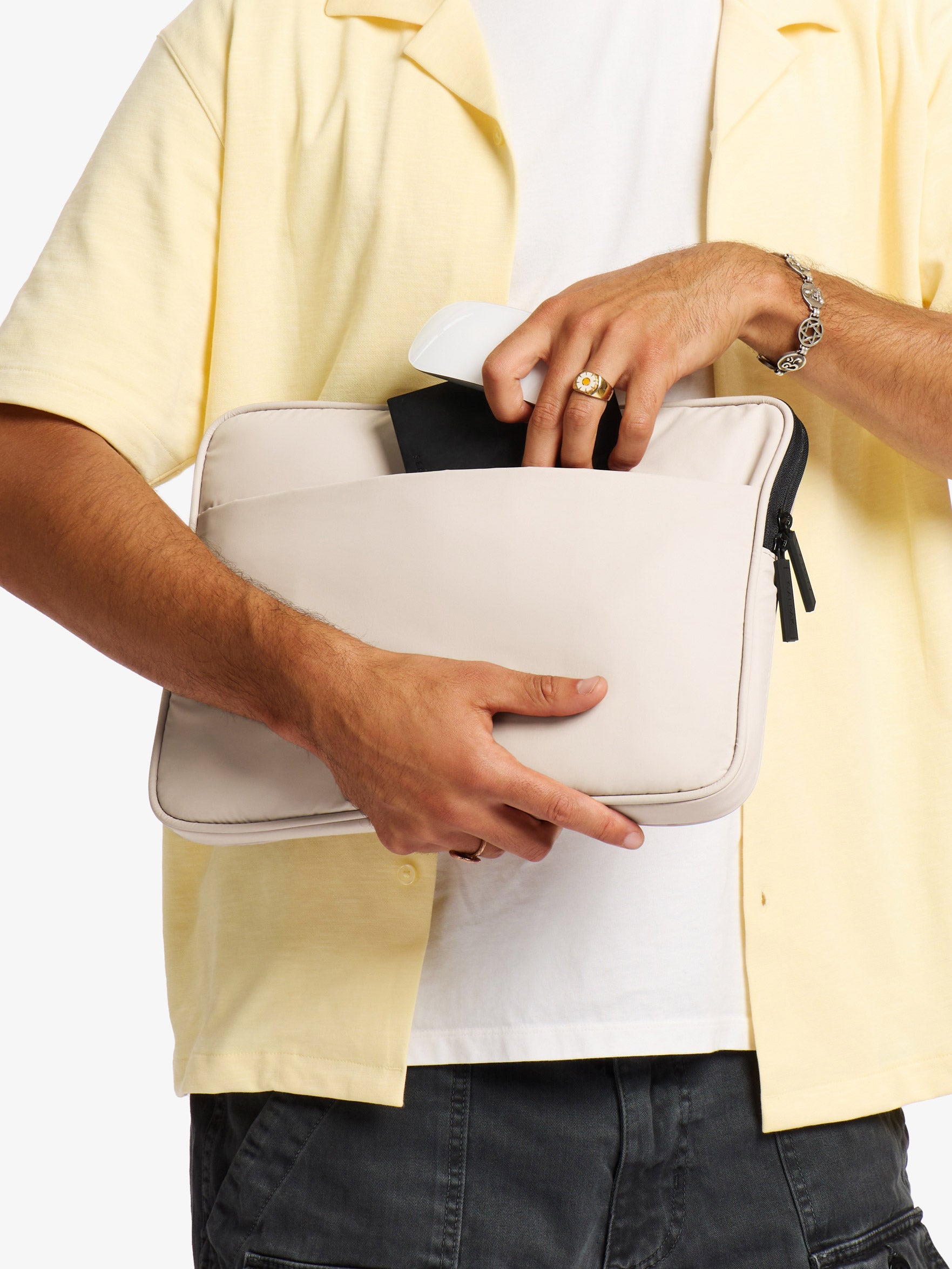 062124_CALPAK_ECOM_1165-pdp.jpg