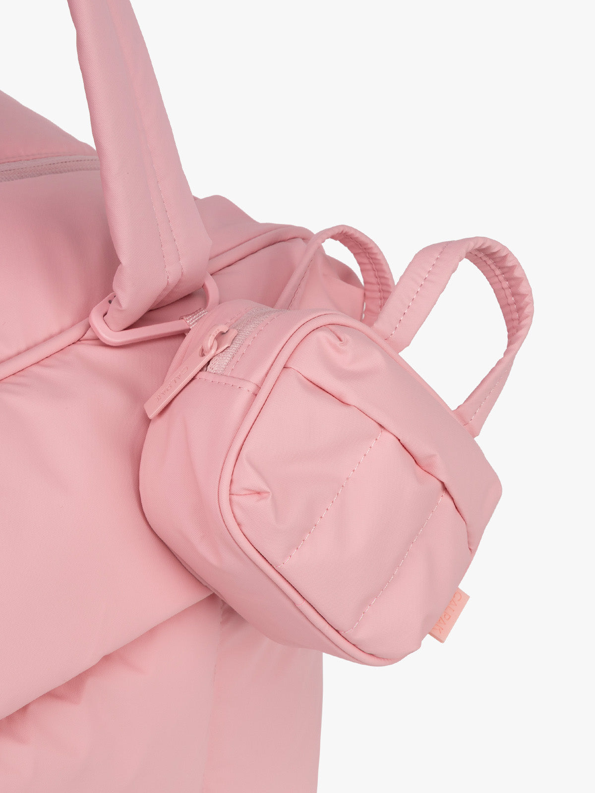 ALK2501-BLOSSOM-luka_duffel-key-pouch_blossom_clipped.jpg