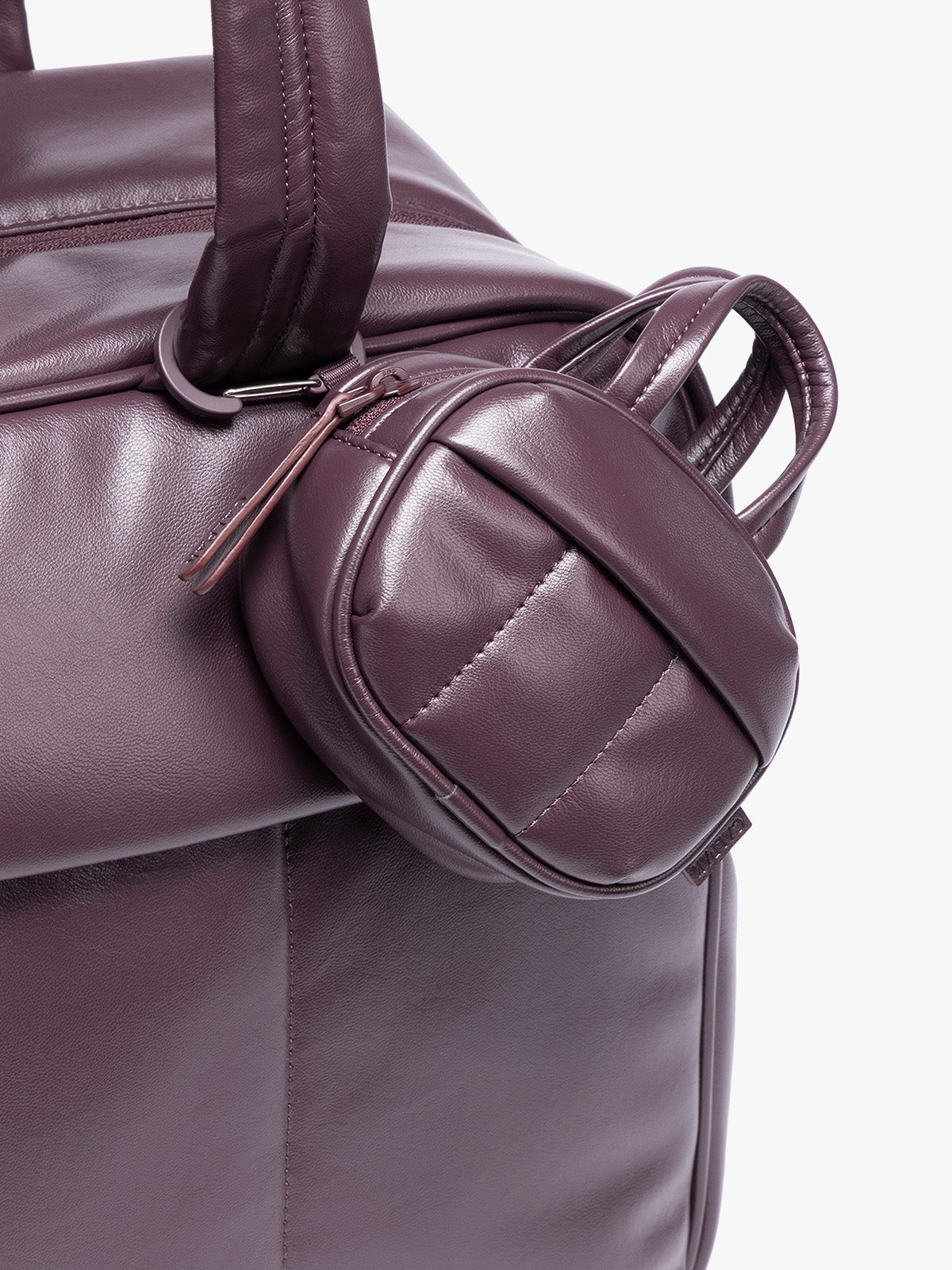 ALK2501_LUKA_DUFFEL-KEY-POUCH_DARKCHERRYPU_2.jpg