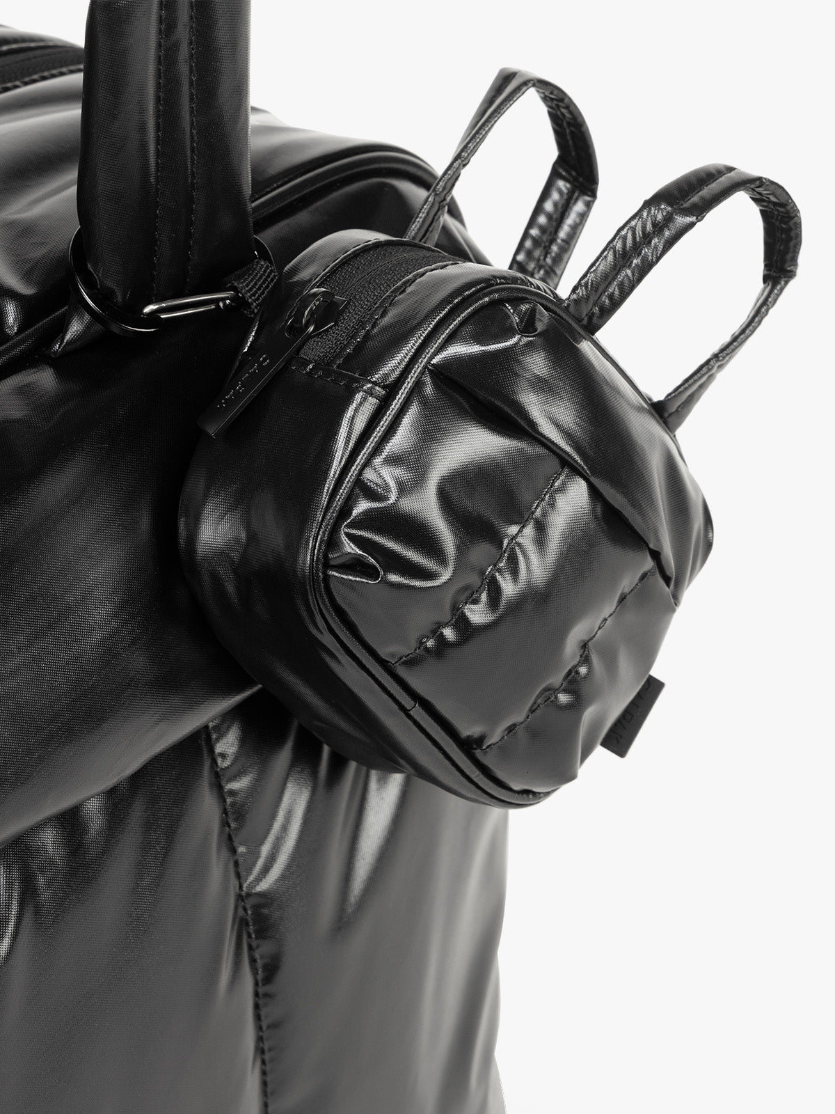 ALK2501_LUKA_DUFFEL-KEY-POUCH_GLAZEDBLACK_2.jpg