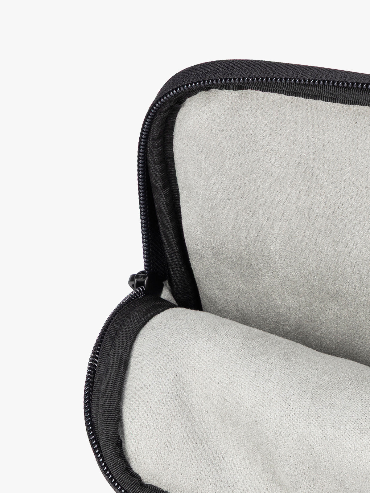 ALL2401_LUKA_PADDED-LAPTOP-SLEEVE_BLACKPU_3.jpg