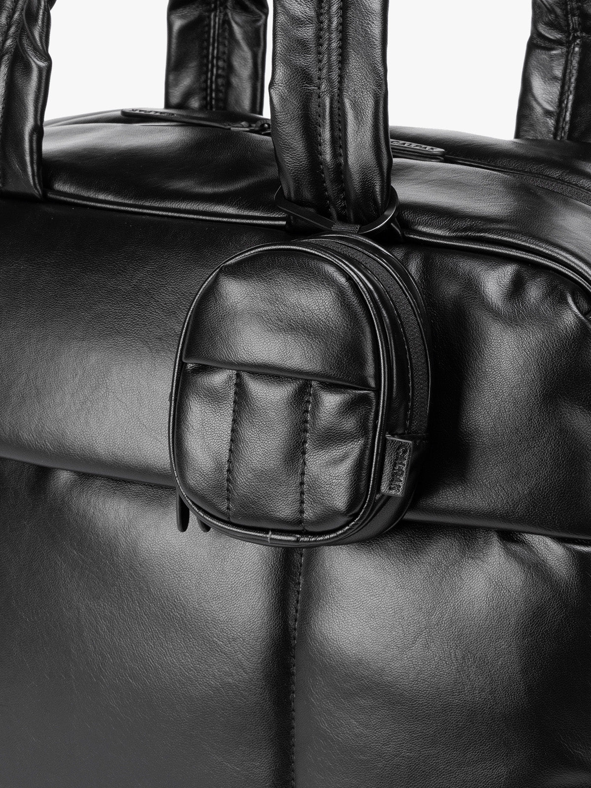 AMB2201_LUKA_BACKPACK-KEY-POUCH_BLACKPU_2.jpg