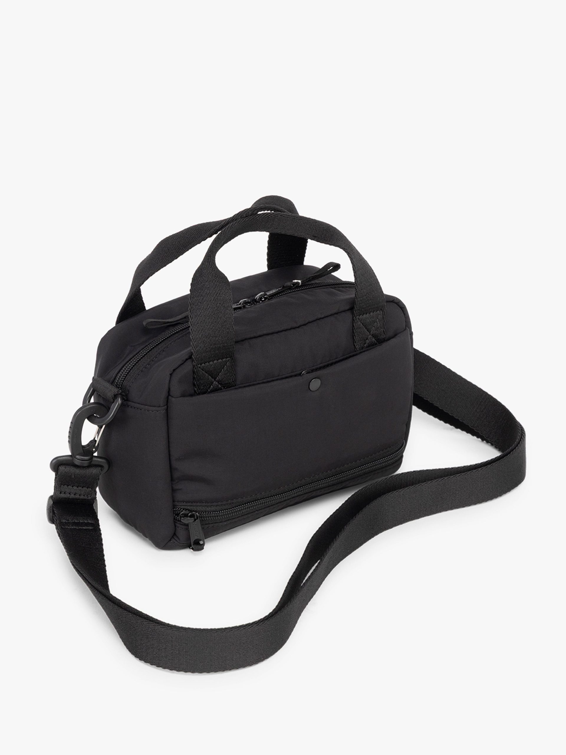 CCN2501_CONNECT_CROSSBODY-BAG_BLACK_2_2x_5fa4d4b2-9c1d-4573-93f0-853d996d047f.jpg