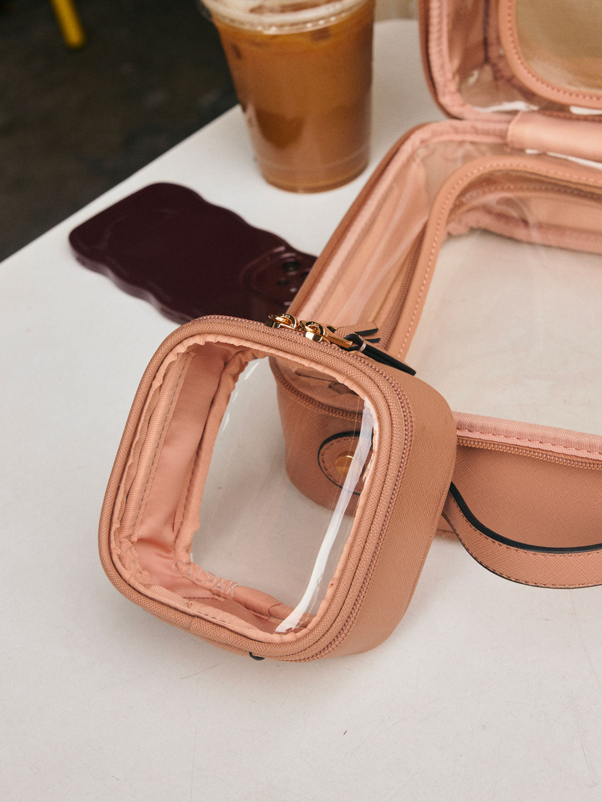 CCT2501-CARAMEL_LIFESTYLE.jpg
