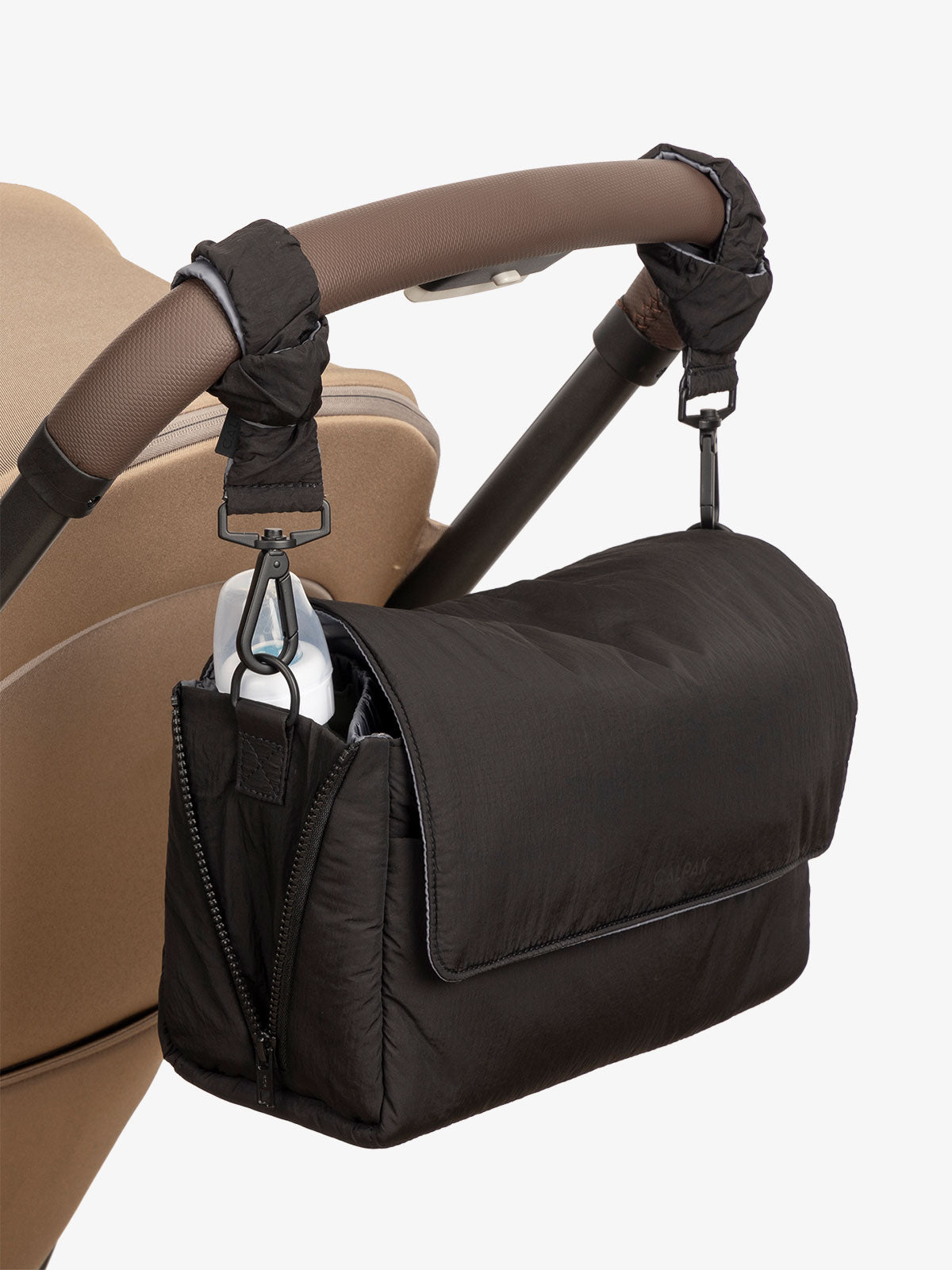 CONVERTIBLE-STROLLER-CADDY-CROSSBODY-BLACK-STROLLER-STRAP_ca1dc767-403e-4930-96aa-0df573d1f55f.jpg