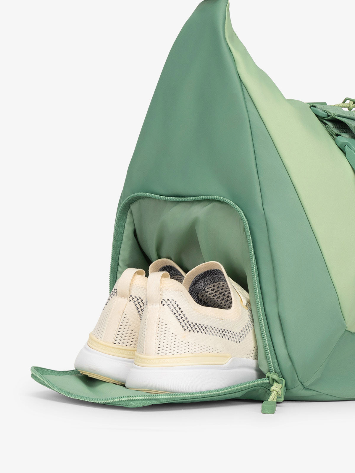 FIT-GYM-BAG-SAGE-SHOE-COMPARTMENT.jpg
