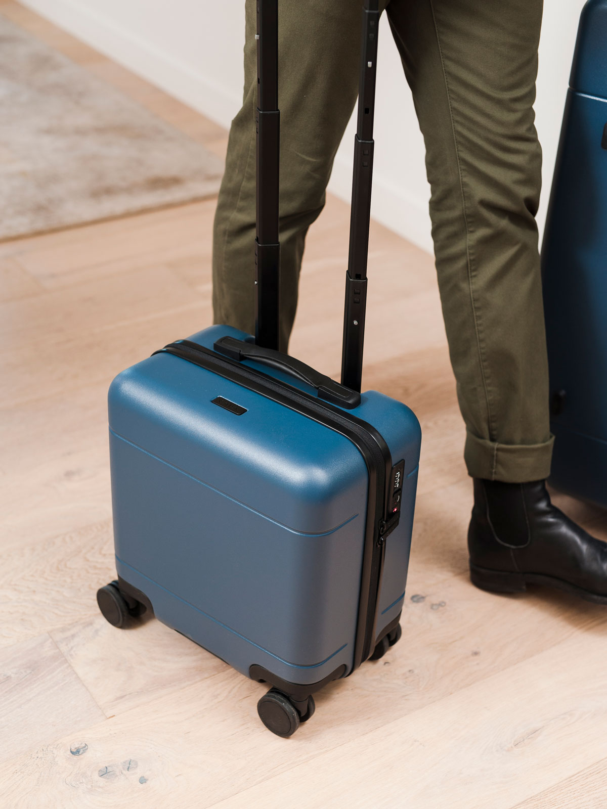 HUE-MINI-CARRY-ON-LUGGAGE-ATLANTIC-LIFESTYLE-1_0f2aec5e-7c6d-4ccd-b3ab-e962264d43d4.jpg