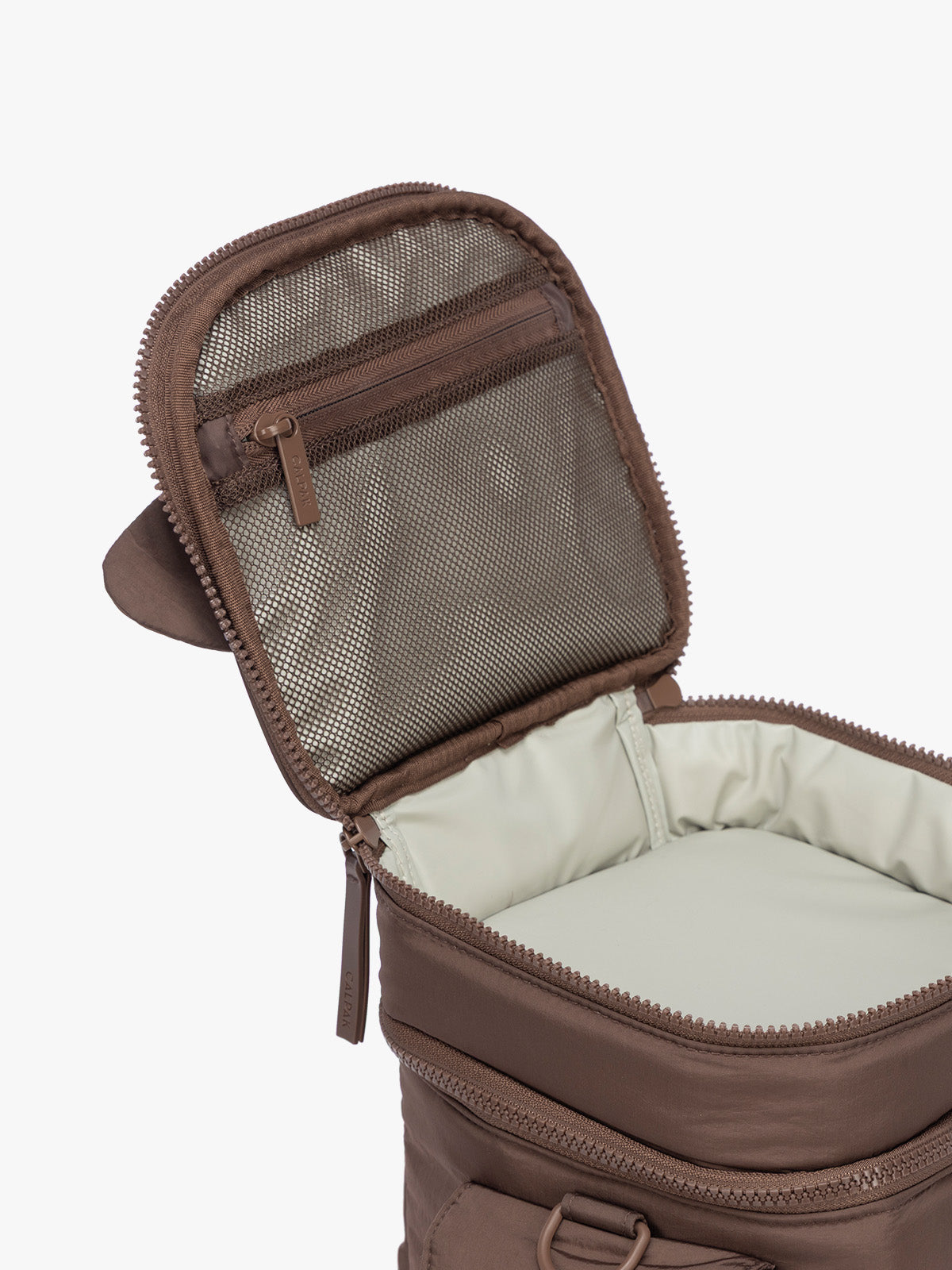 IBB2601_INSULATED-BABY-BOTTLE-BAG_HAZELNUT_3.jpg
