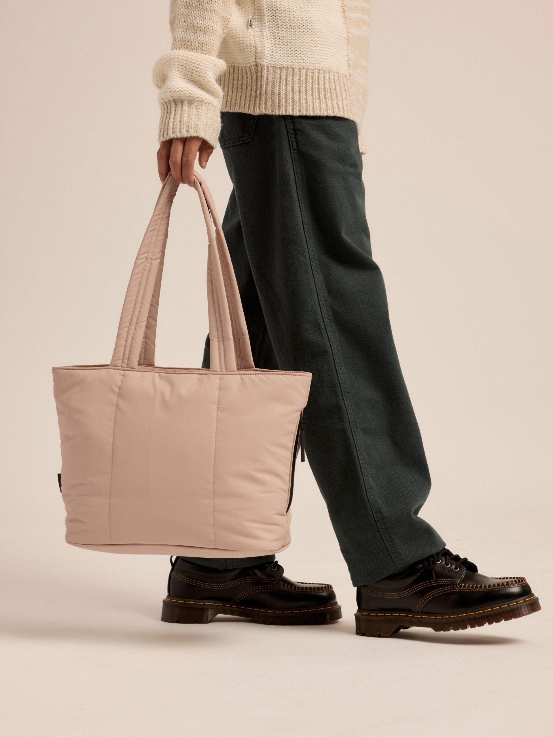 LUKA-MINI-TOTE-ROSE-QUARTZ-LIFESTYLE1_496098a1-a066-47d0-b46a-e6386565ab9c.jpg