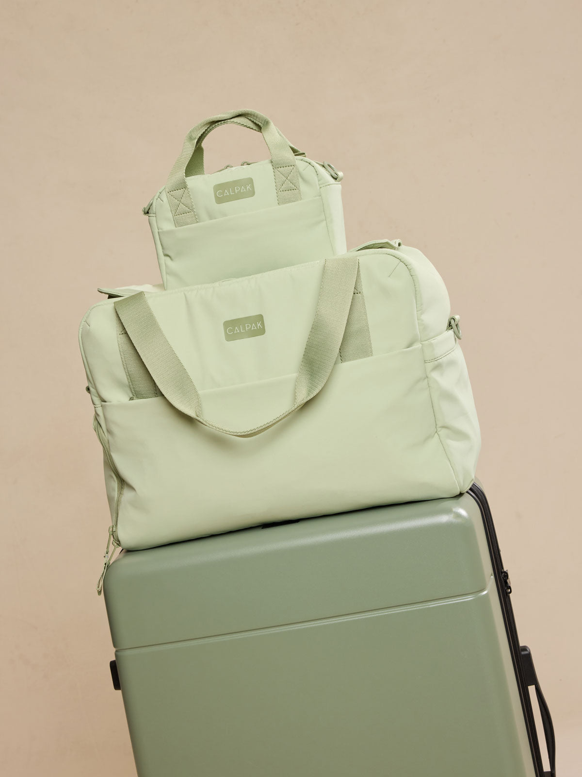 NEW-WEB-IMAGE_CONNECT-CROSSBODY_MEADOW.jpg