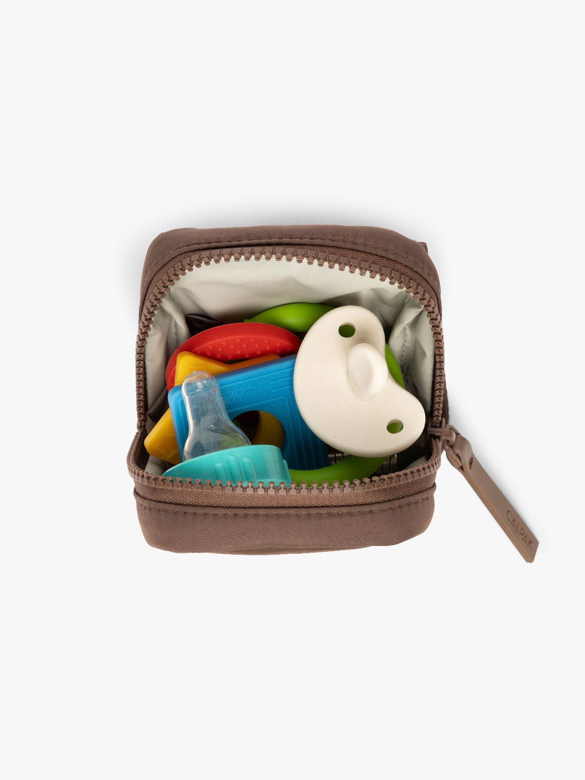 PCB2501_PACIFIER-POUCH_HAZELNUT-OPEN-INTERIOR.jpg