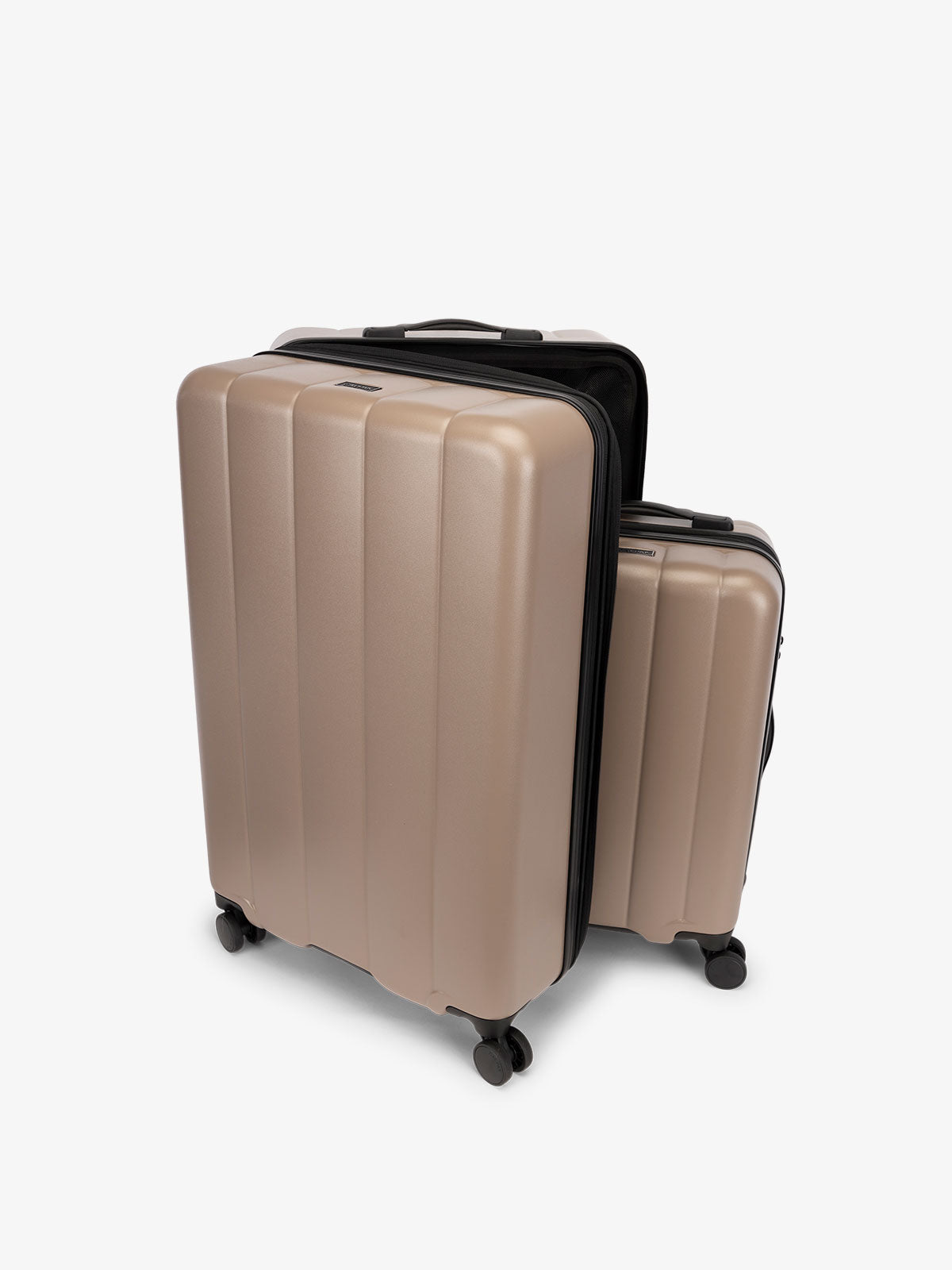 STARTER-BUNDLE-LUGGAGE-SET-CHOCOLATE_5b422536-28e8-4ec0-b222-7f4c514f570f.jpg