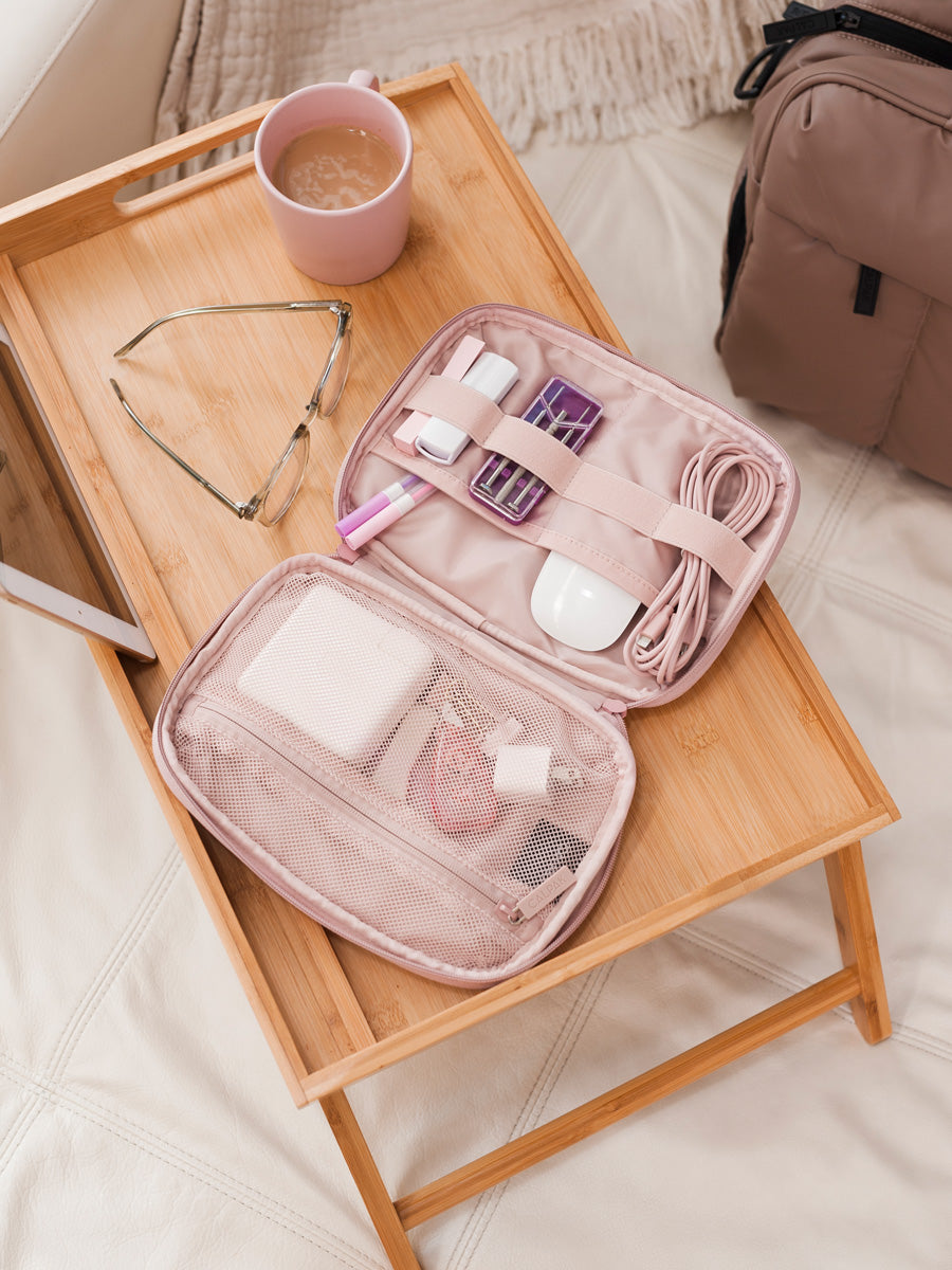 TECH_ORGANIZER_PINK_SAND_LIFESTYLE3_396dcf40-8be7-4307-98df-ed4e5e1b135d.jpg