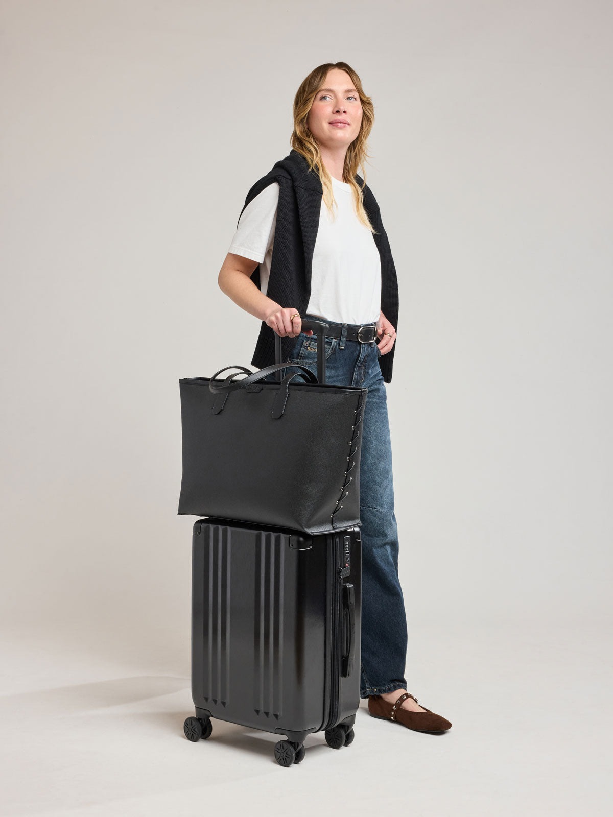 WEB_COLETTE_LAPTOP-TOTE_BLACK.jpg