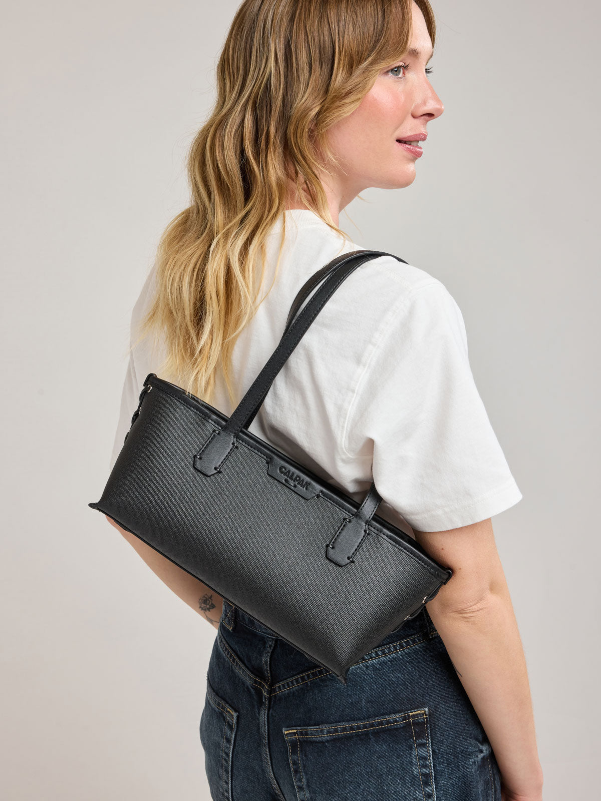 WEB_COLETTE_SHOULDER-TOTE_BLACK.jpg