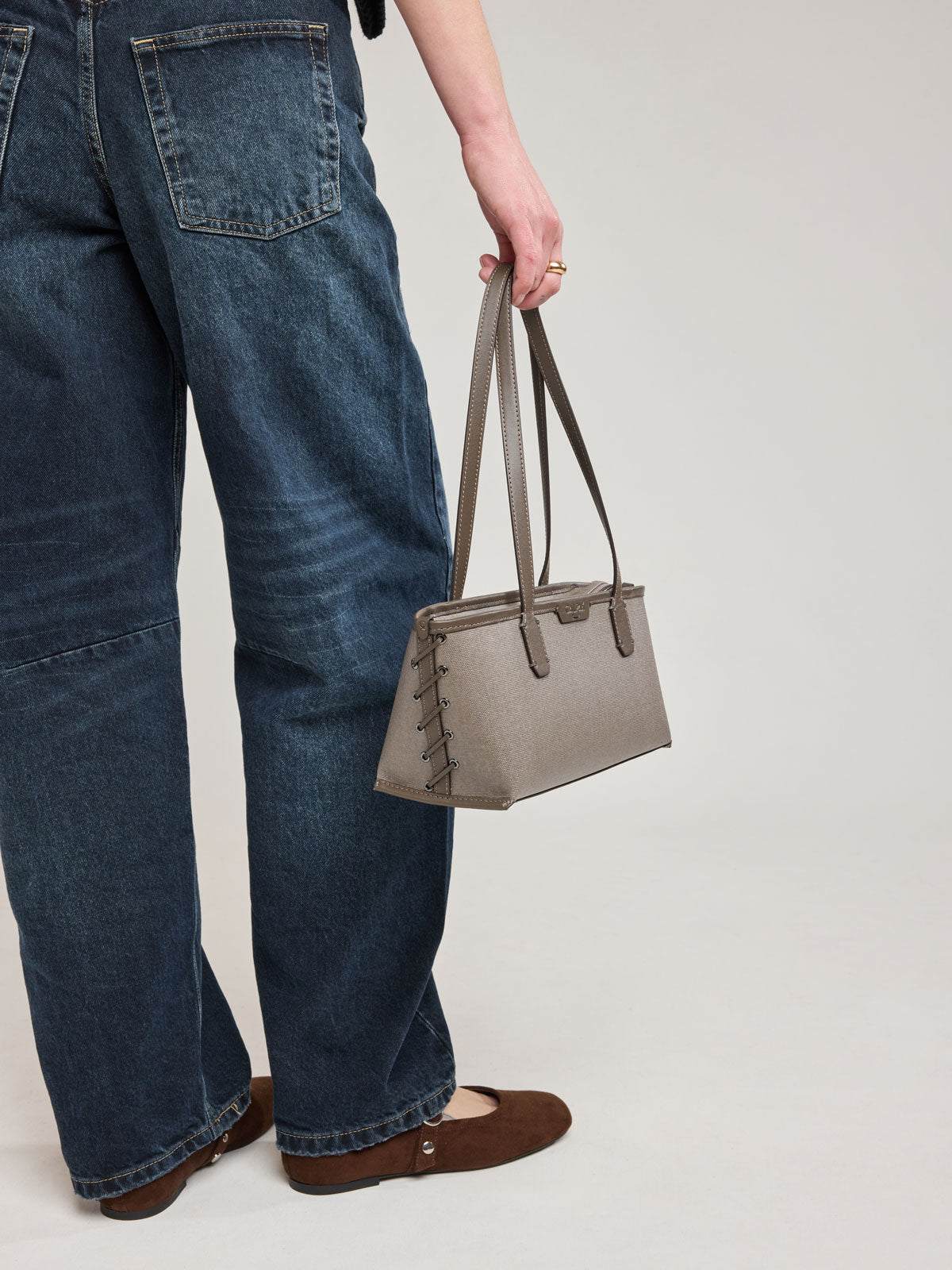 WEB_COLETTE_SHOULDER-TOTE_MUSHROOM.jpg