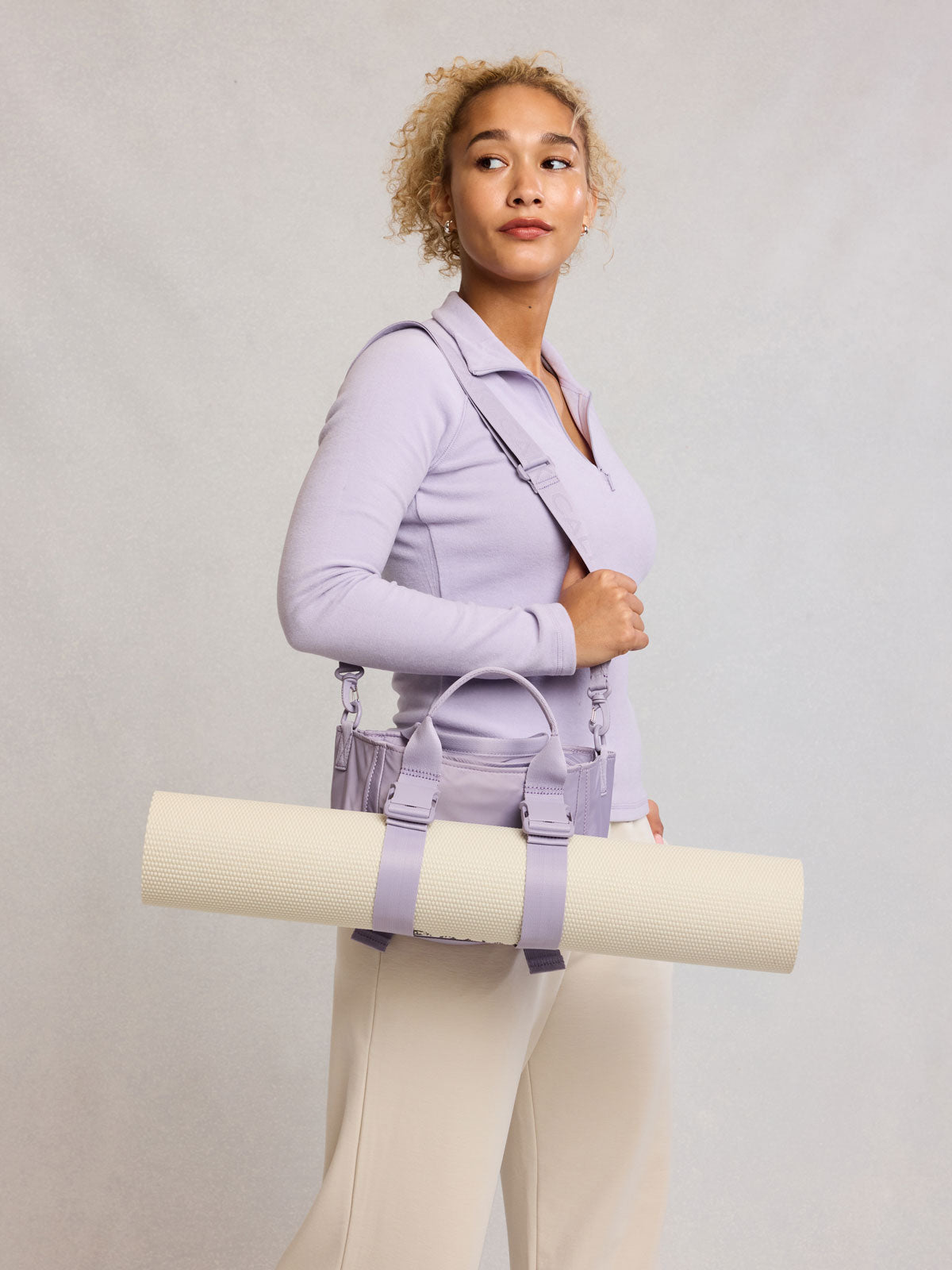 WEB_FIT-GYM-CROSSBODY_IRIS_1.jpg