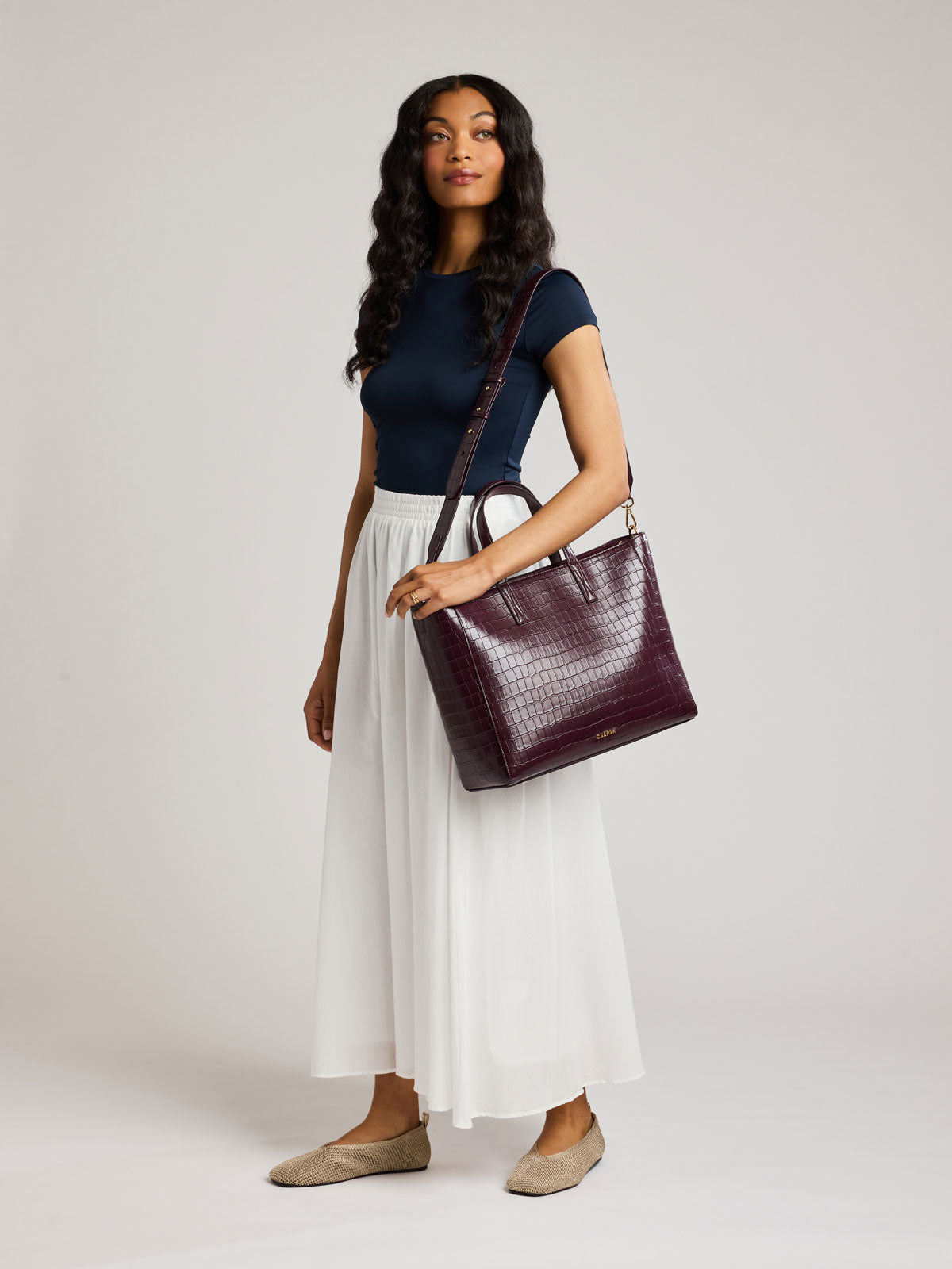 WEB_HAVEN-15-INCH-TOTE_DARK-CHERRY-CROC_1.jpg