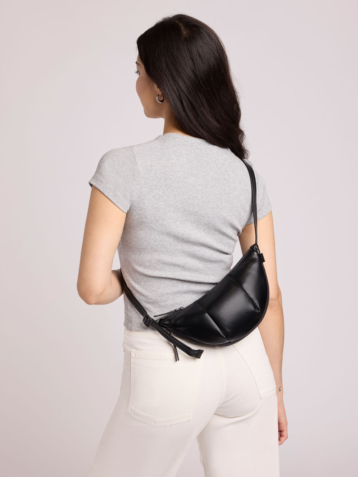 WEB_LUKA-CRESCENT-BAG_BLACK.jpg