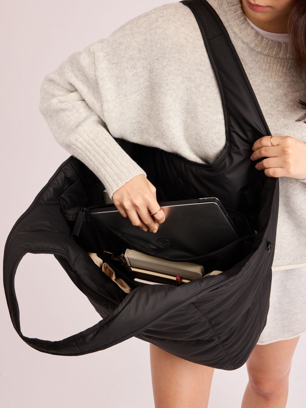 WEB_LUKA-EVERYTHING-TOTE_BLACK_1.jpg