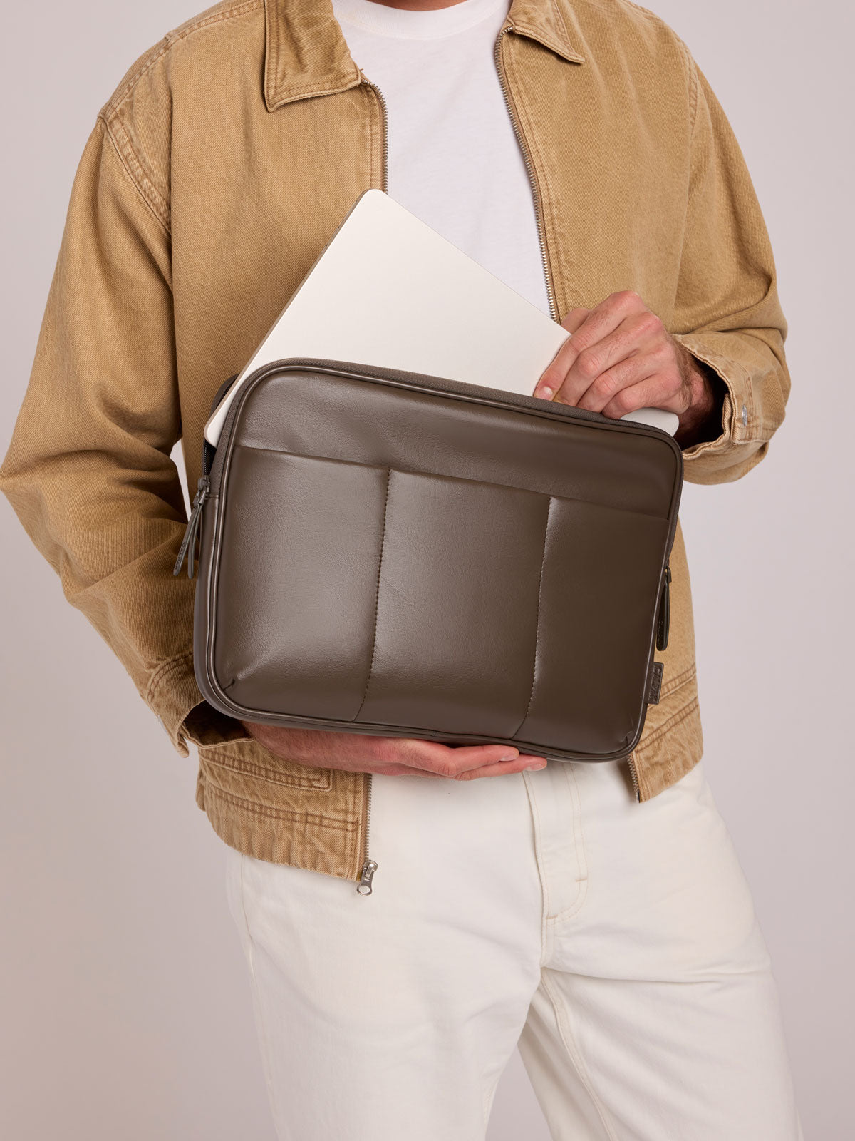 WEB_LUKA-LAPTOP-SLEEVE_MUSHROOM.jpg