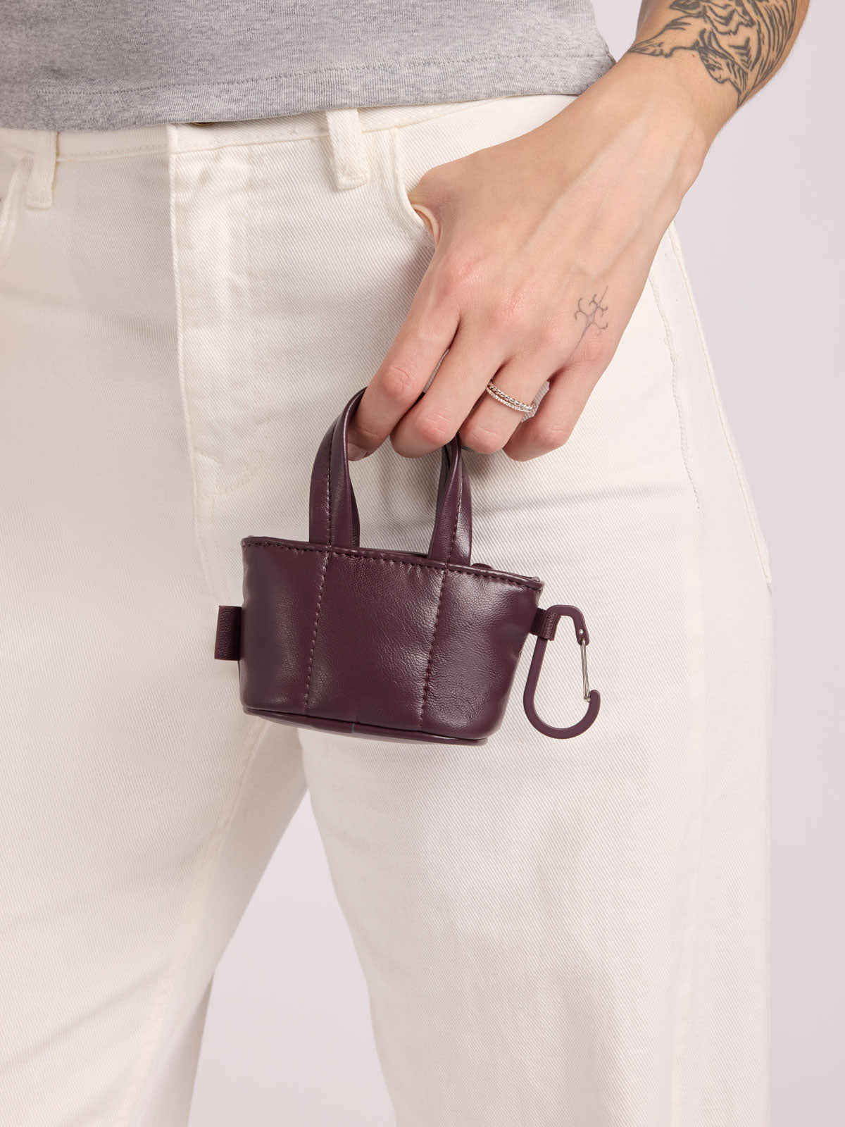 WEB_LUKA-TOTE-BAG-CHARM_DARK-CHERRY.jpg