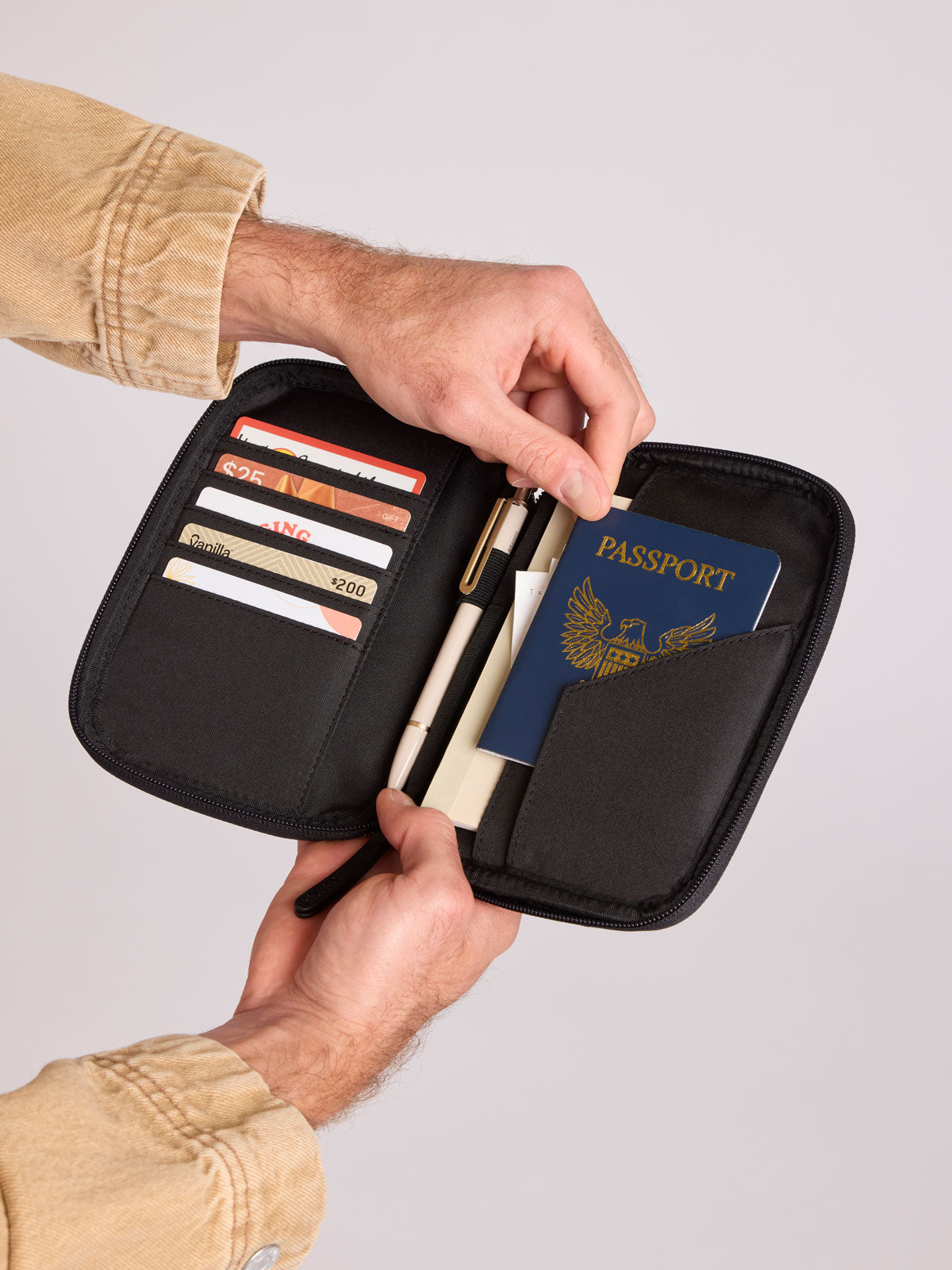 WEB_PASSPORT-WALLET_BLACK.jpg
