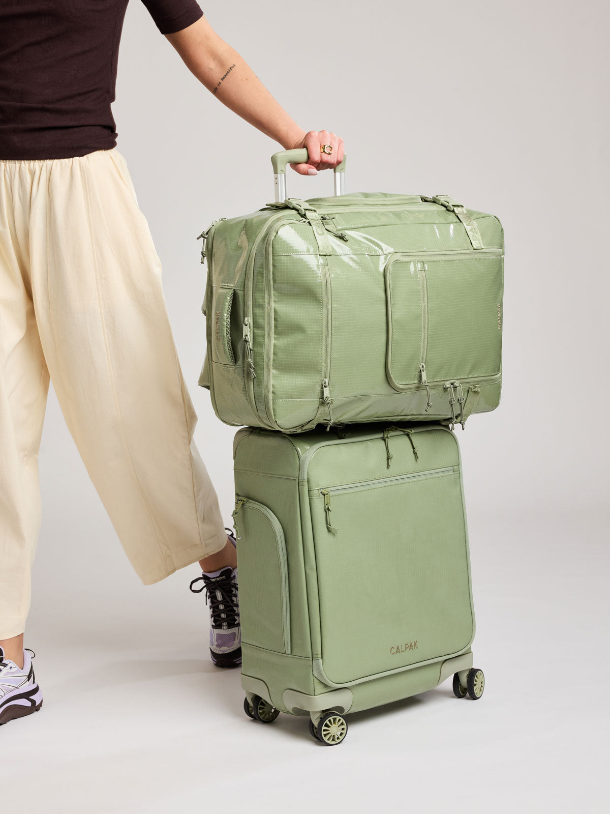 WEB_TERRA-35L-BACKPACK_JUNIPER_1.jpg