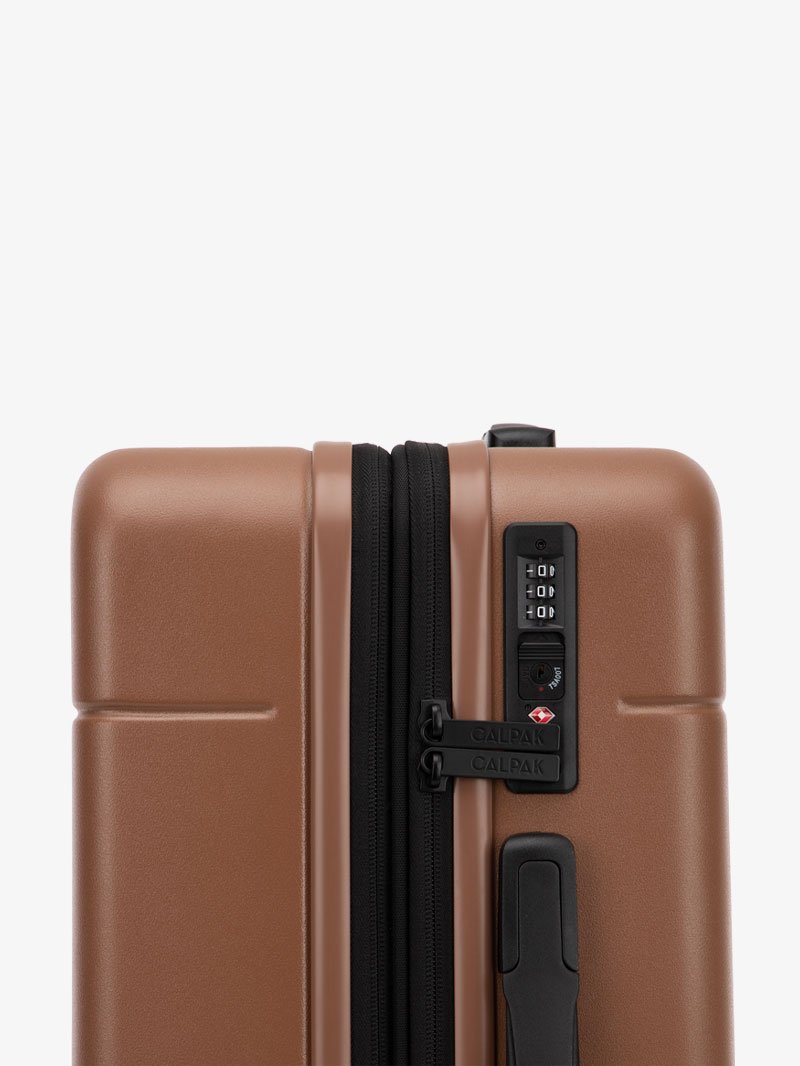 hue-large-luggage-hazel-locks_b329d16b-eedb-460c-9c60-5b0a732bed0f.jpg